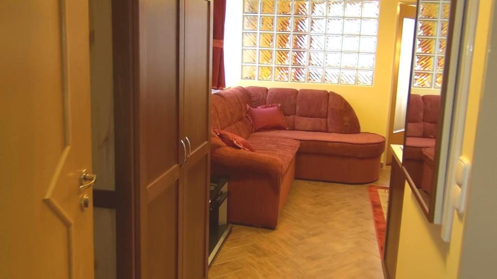 Holdlux Apartmanok Sárvár Zimmer foto